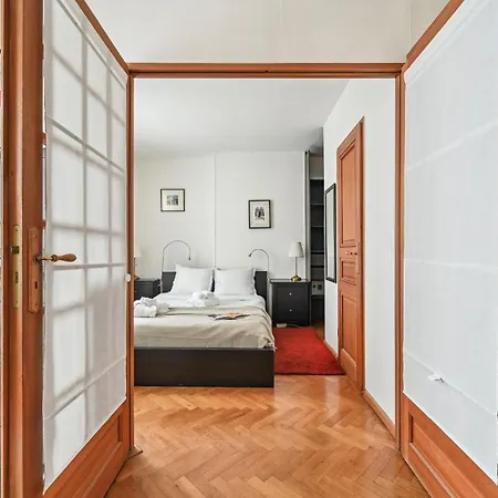 Bnbnova - Eiffel Tower & Des Invalides - 1br Apartamento París