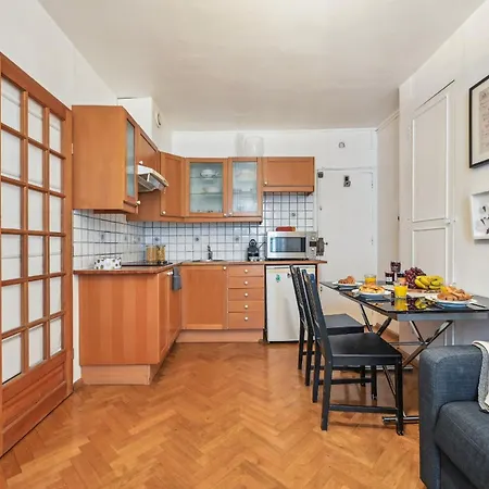 Bnbnova - Eiffel Tower & Des Invalides - 1br